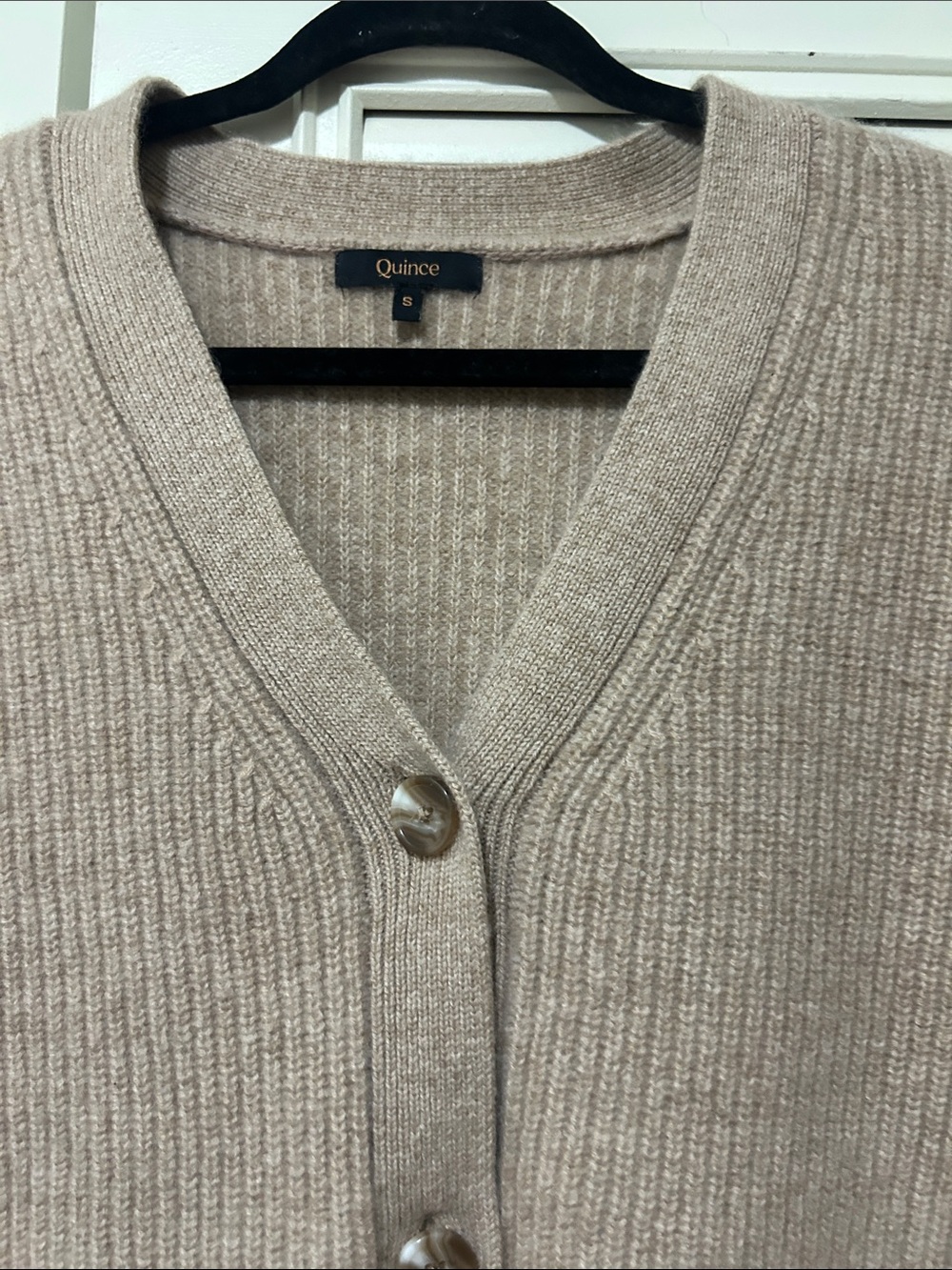 Quince Beige 100% cashmere Ribbed V-Neck Button thick Cardigan SM ( oversized) - Picture 9 of 13